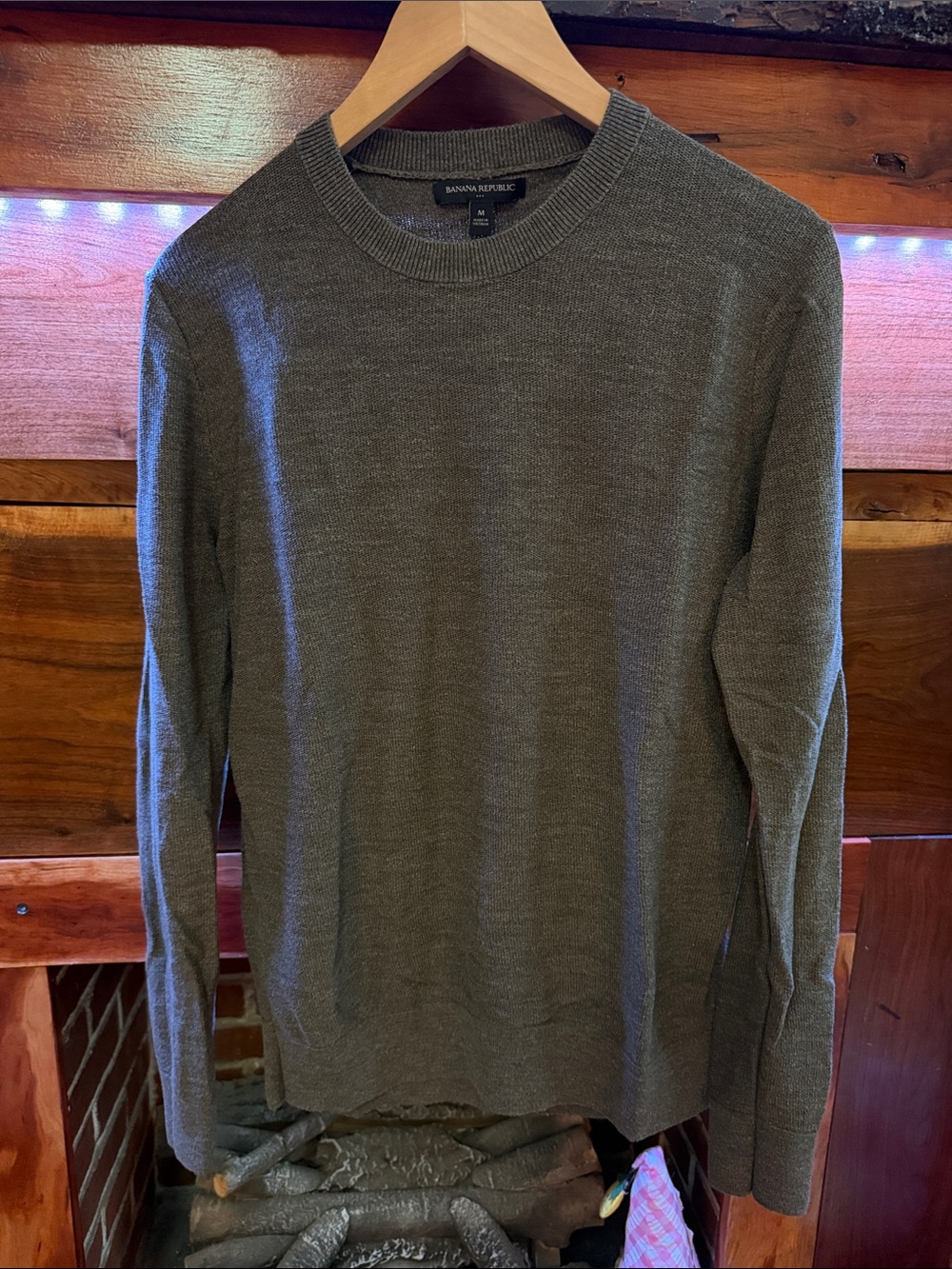 Banana Republic Men's Crewneck Sweater in Olive